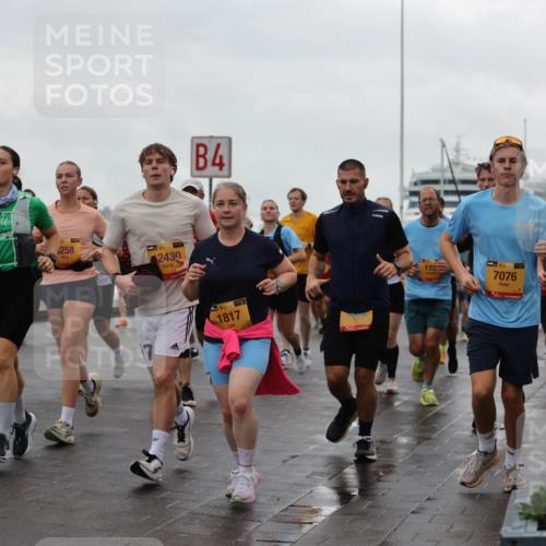 13.09.2026 - Kiel Lauf Andreas Tolksdorf http://msf.ph/oto/10403515 13.09.2026 11:03:48 Kiellinie 26, 258, 38, 2430, 84, 4, 39, 1817, 38, 7076, 12479 meine-sportfotos.de
