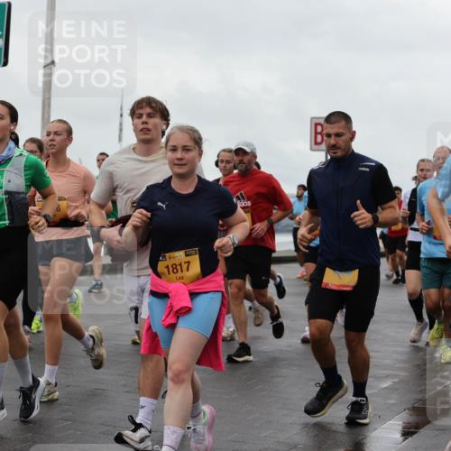 13.09.2026 - Kiel Lauf Andreas Tolksdorf http://msf.ph/oto/10403534 13.09.2026 11:03:49 Kiellinie 10422, 38, 1817, 38, 7076, 2 meine-sportfotos.de
