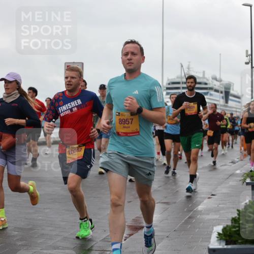 13.09.2026 - Kiel Lauf Andreas Tolksdorf http://msf.ph/oto/10403569 13.09.2026 11:03:52 Kiellinie 2025, 10282, 1, 38, 8957, 928 meine-sportfotos.de