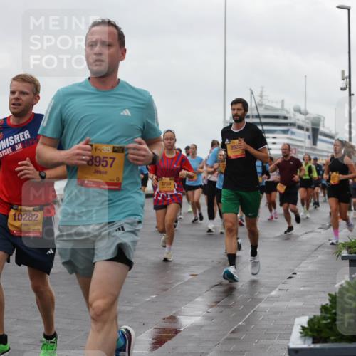 13.09.2026 - Kiel Lauf Andreas Tolksdorf http://msf.ph/oto/10403579 13.09.2026 11:03:53 Kiellinie 2025, 4, 38, 8957, 3759, 10282, 892 meine-sportfotos.de