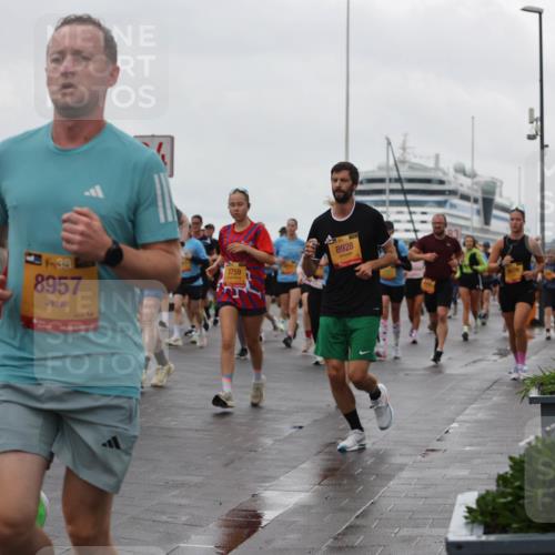 13.09.2026 - Kiel Lauf Andreas Tolksdorf http://msf.ph/oto/10403583 13.09.2026 11:03:53 Kiellinie 20, 38, 8957, 10282, 8928, 3759 meine-sportfotos.de