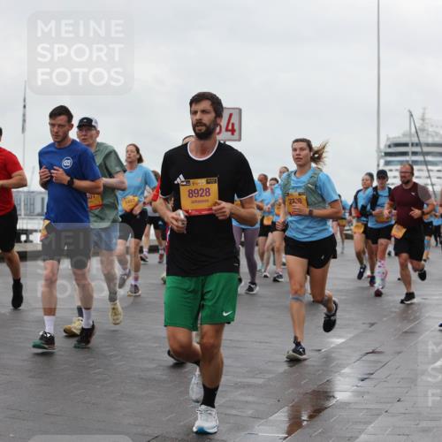13.09.2026 - Kiel Lauf Andreas Tolksdorf http://msf.ph/oto/10403602 13.09.2026 11:03:54 Kiellinie 84, 8928, 2730, 529 meine-sportfotos.de