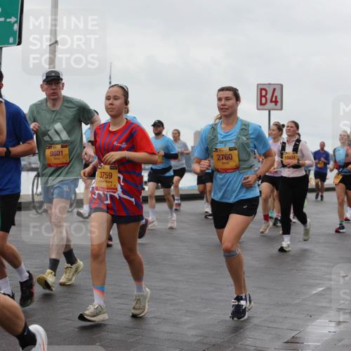 13.09.2026 - Kiel Lauf Andreas Tolksdorf http://msf.ph/oto/10403626 13.09.2026 11:03:55 Kiellinie 89, 9801, 3759, 4, 42, 38, 2760, 11634, 5520 meine-sportfotos.de