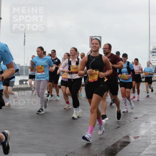 13.09.2026 - Kiel Lauf Andreas Tolksdorf http://msf.ph/oto/10403637 13.09.2026 11:03:56 Kiellinie 3, 1, 39, 2760, 8182, 3604, 11634, 6529, 2445 meine-sportfotos.de