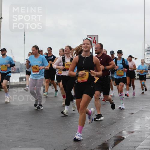 13.09.2026 - Kiel Lauf Andreas Tolksdorf http://msf.ph/oto/10403639 13.09.2026 11:03:56 Kiellinie 3, 2760, 2723, 8182, 1163, 2445, 80 meine-sportfotos.de