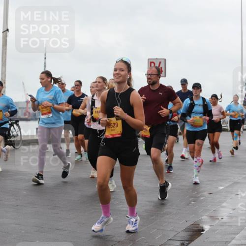 13.09.2026 - Kiel Lauf Andreas Tolksdorf http://msf.ph/oto/10403645 13.09.2026 11:03:56 Kiellinie 1453, 2723, 8182, 6529, 17, 80 meine-sportfotos.de