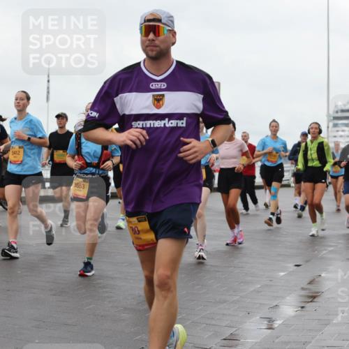 13.09.2026 - Kiel Lauf Andreas Tolksdorf http://msf.ph/oto/10403669 13.09.2026 11:03:58 Kiellinie 604, 7809, 5412, 3653, 38, 80, 12181, 6343, 3 meine-sportfotos.de