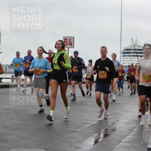13.09.2026 - Kiel Lauf Andreas Tolksdorf http://msf.ph/oto/10403712 13.09.2026 11:04:00 Kiellinie 2274, 12181, 4, 39, 6343, 7607, 7236 meine-sportfotos.de