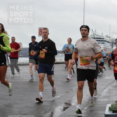 13.09.2026 - Kiel Lauf Andreas Tolksdorf http://msf.ph/oto/10403733 13.09.2026 11:04:01 Kiellinie 39, 12181, 25, 6343, 38, 760, 3, 7236, 23 meine-sportfotos.de