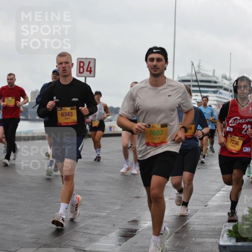 13.09.2026 - Kiel Lauf Andreas Tolksdorf http://msf.ph/oto/10403740 13.09.2026 11:04:01 Kiellinie 7067, 39, 6343, 4, 38, 7607, 139, 7236, 23 meine-sportfotos.de