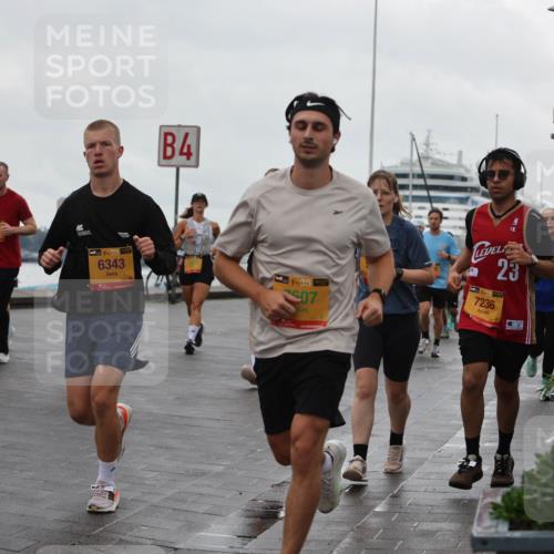 13.09.2026 - Kiel Lauf Andreas Tolksdorf http://msf.ph/oto/10403744 13.09.2026 11:04:01 Kiellinie 4, 38, 6343, 1, 38, 07, 7236, 23, 12 meine-sportfotos.de