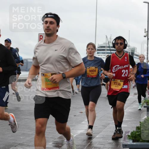 13.09.2026 - Kiel Lauf Andreas Tolksdorf http://msf.ph/oto/10403752 13.09.2026 11:04:02 Kiellinie 6343, 38, 76, 9804, 38, 7236, 23 meine-sportfotos.de