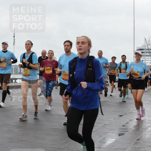 13.09.2026 - Kiel Lauf Andreas Tolksdorf http://msf.ph/oto/10403769 13.09.2026 11:04:05 Kiellinie 3, 42, 395, 2933, 35, 1040, 1072, 10397, 7793, 3, 11891 meine-sportfotos.de