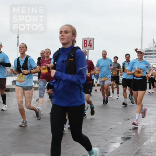 13.09.2026 - Kiel Lauf Andreas Tolksdorf http://msf.ph/oto/10403773 13.09.2026 11:04:05 Kiellinie 304, 2933, 4, 11891, 2231 meine-sportfotos.de