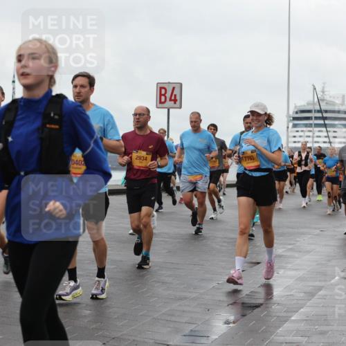 13.09.2026 - Kiel Lauf Andreas Tolksdorf http://msf.ph/oto/10403781 13.09.2026 11:04:06 Kiellinie 39, 0402, 4, 2934, 10387, 7793, 11891, 12231 meine-sportfotos.de
