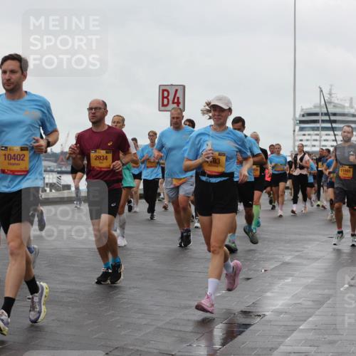 13.09.2026 - Kiel Lauf Andreas Tolksdorf http://msf.ph/oto/10403792 13.09.2026 11:04:06 Kiellinie 39, 10402, 4, 2934, 93, 11891, 12231 meine-sportfotos.de