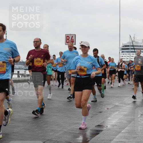13.09.2026 - Kiel Lauf Andreas Tolksdorf http://msf.ph/oto/10403794 13.09.2026 11:04:06 Kiellinie 1, 39, 10402, 2934, 4, 15, 793, 11891, 12231 meine-sportfotos.de