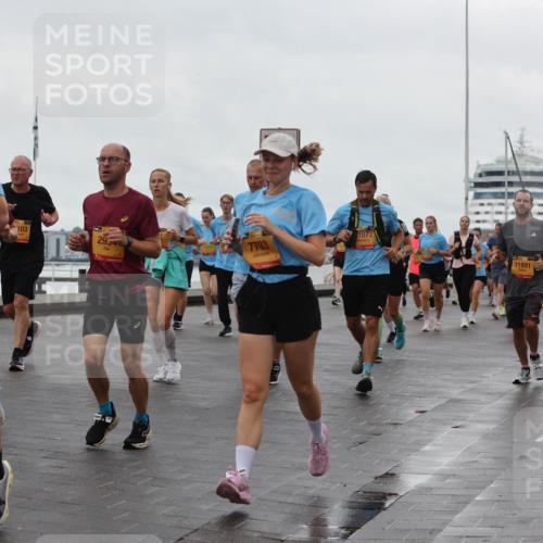 13.09.2026 - Kiel Lauf Andreas Tolksdorf http://msf.ph/oto/10403800 13.09.2026 11:04:07 Kiellinie 3, 39, 10402, 103, 2954, 7793, 1072, 11891, 12231, 2 meine-sportfotos.de