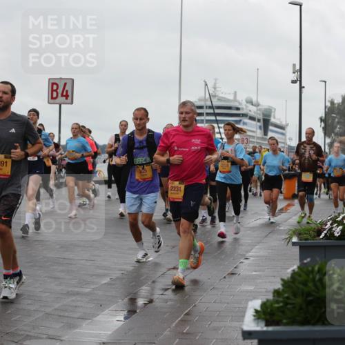 13.09.2026 - Kiel Lauf Andreas Tolksdorf http://msf.ph/oto/10403844 13.09.2026 11:04:09 Kiellinie 107, 38, 2059, 11891, 4, 355, 38, 2231, 12116, 3 meine-sportfotos.de