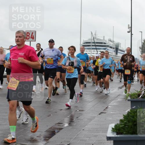 13.09.2026 - Kiel Lauf Andreas Tolksdorf http://msf.ph/oto/10403871 13.09.2026 11:04:10 Kiellinie 9301, 2231, 4, 768, 16 meine-sportfotos.de