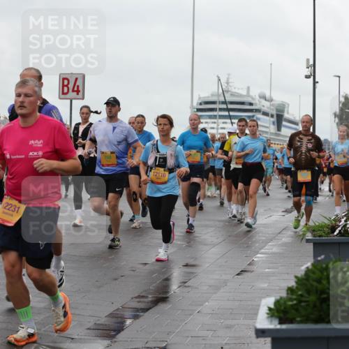 13.09.2026 - Kiel Lauf Andreas Tolksdorf http://msf.ph/oto/10403874 13.09.2026 11:04:10 Kiellinie 5204, 2231, 4, 768, 12116 meine-sportfotos.de