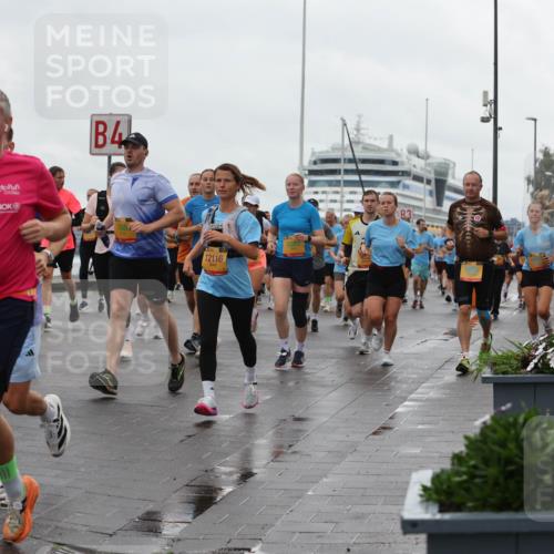 13.09.2026 - Kiel Lauf Andreas Tolksdorf http://msf.ph/oto/10403879 13.09.2026 11:04:10 Kiellinie 01, 38, 2231, 4, 12116, 3 meine-sportfotos.de
