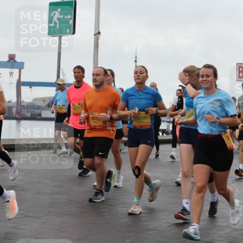 13.09.2026 - Kiel Lauf Andreas Tolksdorf http://msf.ph/oto/10403938 13.09.2026 11:04:13 Kiellinie 3, 9032, 48, 6609, 82, 6106, 8392, 39, 4, 12, 817, 5623 meine-sportfotos.de