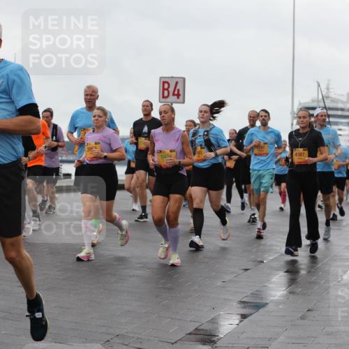 13.09.2026 - Kiel Lauf Andreas Tolksdorf http://msf.ph/oto/10403971 13.09.2026 11:04:18 Kiellinie 3055, 4, 943, 1207, 4387, 3, 2524 meine-sportfotos.de