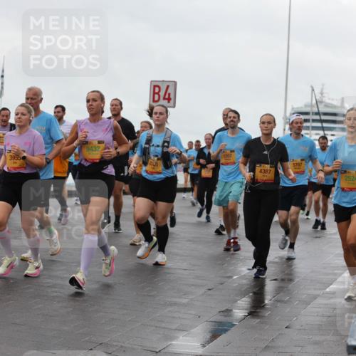 13.09.2026 - Kiel Lauf Andreas Tolksdorf http://msf.ph/oto/10403984 13.09.2026 11:04:18 Kiellinie 45, 3955, 4, 39, 9432, 4101, 1207, 4387, 5767, 39, 2524 meine-sportfotos.de
