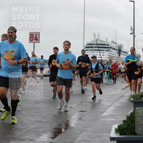 13.09.2026 - Kiel Lauf Andreas Tolksdorf http://msf.ph/oto/10404029 13.09.2026 11:04:24 Kiellinie 4303, 4, 580, 695, 313 meine-sportfotos.de