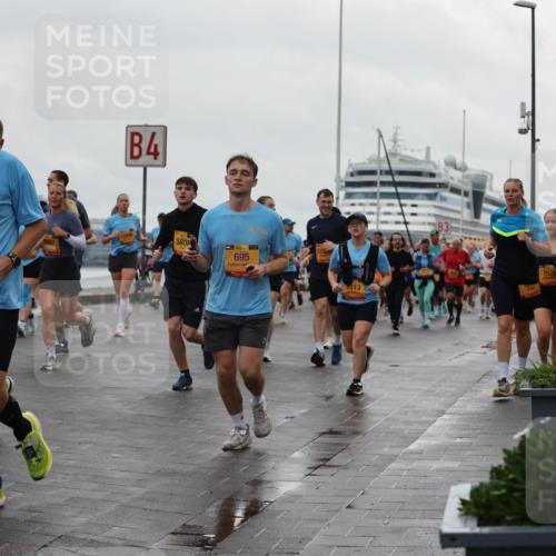 13.09.2026 - Kiel Lauf Andreas Tolksdorf http://msf.ph/oto/10404038 13.09.2026 11:04:24 Kiellinie 4303, 88, 4, 5808, 39, 695, 6313, 3, 7529 meine-sportfotos.de