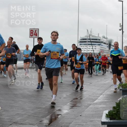 13.09.2026 - Kiel Lauf Andreas Tolksdorf http://msf.ph/oto/10404043 13.09.2026 11:04:24 Kiellinie 39, 4303, 4, 9397, 58, 39, 695, 313, 3, 7529 meine-sportfotos.de
