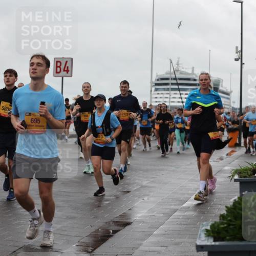 13.09.2026 - Kiel Lauf Andreas Tolksdorf http://msf.ph/oto/10404067 13.09.2026 11:04:25 Kiellinie 4453, 5808, 39, 695, 4, 385, 12322, 13 meine-sportfotos.de