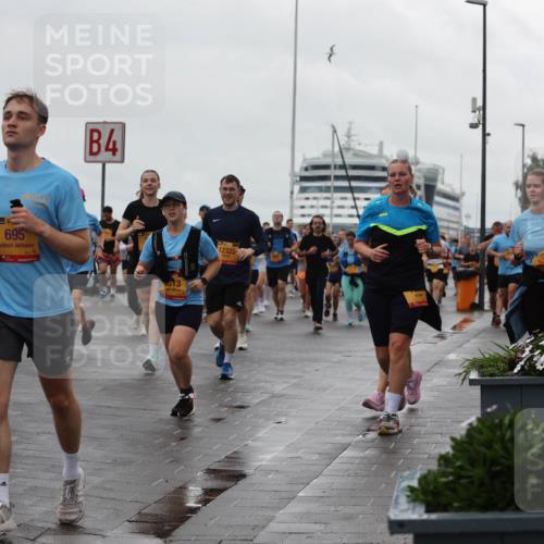 13.09.2026 - Kiel Lauf Andreas Tolksdorf http://msf.ph/oto/10404069 13.09.2026 11:04:25 Kiellinie 4453, 5800, 695, 84, 4, 313, 12322 meine-sportfotos.de