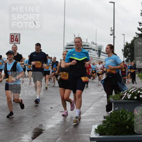 13.09.2026 - Kiel Lauf Andreas Tolksdorf http://msf.ph/oto/10404084 13.09.2026 11:04:26 Kiellinie 10896, 2801, 4, 313, 12322, 7529 meine-sportfotos.de