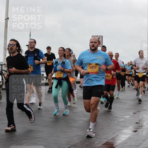 13.09.2026 - Kiel Lauf Andreas Tolksdorf http://msf.ph/oto/10404131 13.09.2026 11:04:32 Kiellinie 7103, 2034, 12717, 38, 3433, 517, 10631, 8873, 39, 3760 meine-sportfotos.de