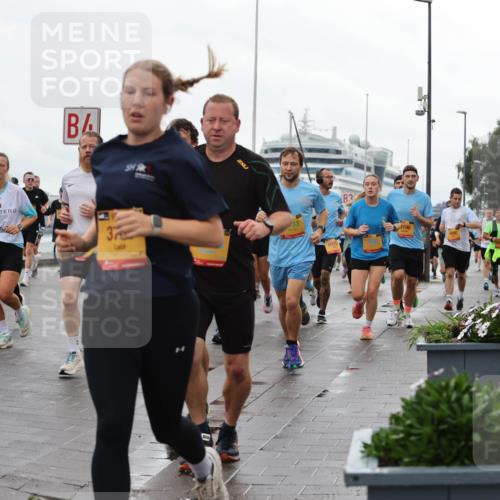 13.09.2026 - Kiel Lauf Andreas Tolksdorf http://msf.ph/oto/10404160 13.09.2026 11:04:34 Kiellinie 39, 8873, 33, 3, 3196 meine-sportfotos.de