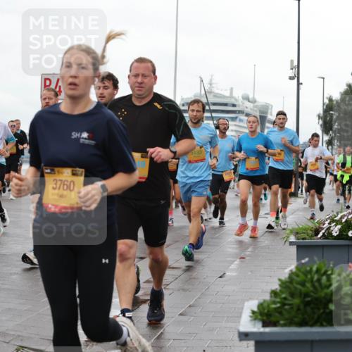 13.09.2026 - Kiel Lauf Andreas Tolksdorf http://msf.ph/oto/10404163 13.09.2026 11:04:34 Kiellinie 428, 3760, 5133, 6975 meine-sportfotos.de