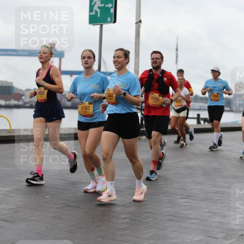 13.09.2026 - Kiel Lauf Andreas Tolksdorf http://msf.ph/oto/10404236 13.09.2026 11:04:57 Kiellinie 4235, 39, 9763, 4, 3203, 5252, 3349 meine-sportfotos.de
