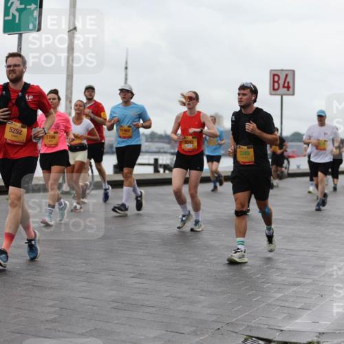 13.09.2026 - Kiel Lauf Andreas Tolksdorf http://msf.ph/oto/10404240 13.09.2026 11:04:58 Kiellinie 5252, 7799, 11902, 3045, 3349, 4, 12083 meine-sportfotos.de
