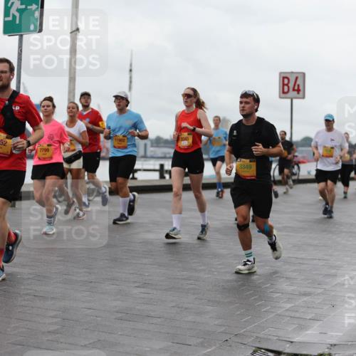 13.09.2026 - Kiel Lauf Andreas Tolksdorf http://msf.ph/oto/10404242 13.09.2026 11:04:58 Kiellinie 105, 38, 5252, 7799, 11902, 3045, 39, 3349, 4, 12083 meine-sportfotos.de