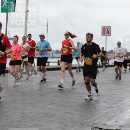 13.09.2026 - Kiel Lauf Andreas Tolksdorf http://msf.ph/oto/10404243 13.09.2026 11:04:58 Kiellinie 525, 11902, 7799, 3045, 3349, 4, 12083 meine-sportfotos.de