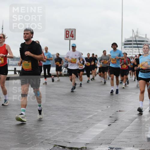 13.09.2026 - Kiel Lauf Andreas Tolksdorf http://msf.ph/oto/10404258 13.09.2026 11:04:59 Kiellinie 39, 11902, 3045, 3349, 4, 12063 meine-sportfotos.de