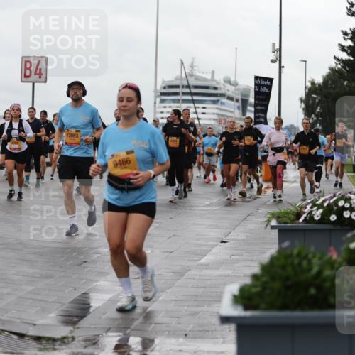 13.09.2026 - Kiel Lauf Andreas Tolksdorf http://msf.ph/oto/10404272 13.09.2026 11:05:00 Kiellinie 9751, 4, 12083, 9466, 5304, 3 meine-sportfotos.de