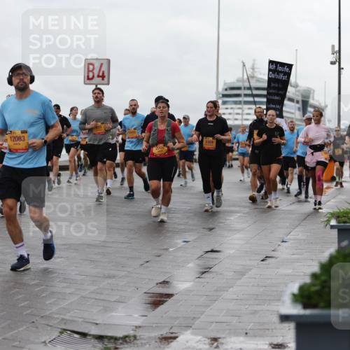 13.09.2026 - Kiel Lauf Andreas Tolksdorf http://msf.ph/oto/10404299 13.09.2026 11:05:02 Kiellinie 4, 1, 39, 712083, 2006, 5304, 1747 meine-sportfotos.de