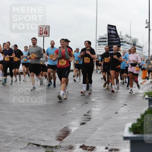 13.09.2026 - Kiel Lauf Andreas Tolksdorf http://msf.ph/oto/10404312 13.09.2026 11:05:02 Kiellinie 4, 12083, 10493, 2006, 5304, 12, 1747 meine-sportfotos.de