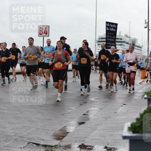 13.09.2026 - Kiel Lauf Andreas Tolksdorf http://msf.ph/oto/10404316 13.09.2026 11:05:02 Kiellinie 12083, 4, 10493, 2006, 5304, 1747 meine-sportfotos.de