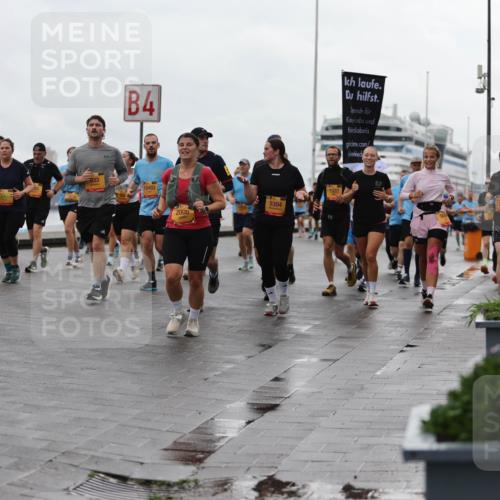 13.09.2026 - Kiel Lauf Andreas Tolksdorf http://msf.ph/oto/10404318 13.09.2026 11:05:03 Kiellinie 2083, 9751, 4, 10493, 2000, 5304, 1747 meine-sportfotos.de