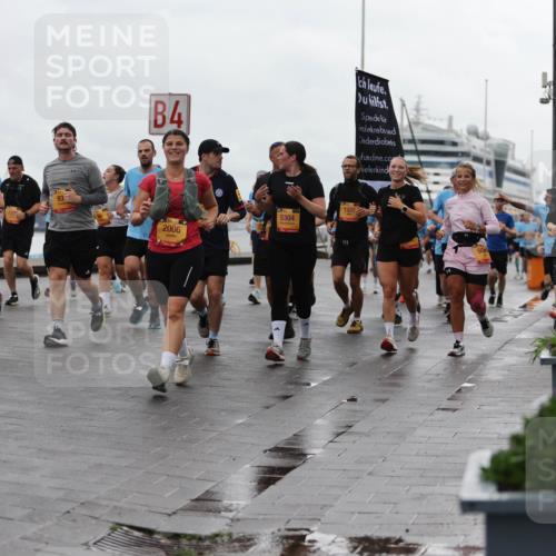 13.09.2026 - Kiel Lauf Andreas Tolksdorf http://msf.ph/oto/10404330 13.09.2026 11:05:03 Kiellinie 9751, 4, 2006, 720, 5304, 1320, 1747 meine-sportfotos.de