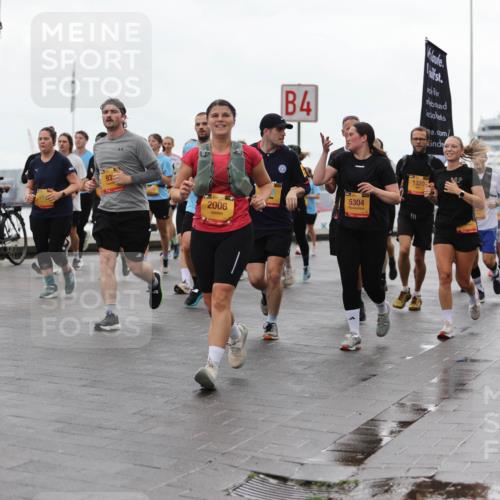 13.09.2026 - Kiel Lauf Andreas Tolksdorf http://msf.ph/oto/10404338 13.09.2026 11:05:04 Kiellinie 9751, 93, 4, 2006, 5304, 1320, 508 meine-sportfotos.de